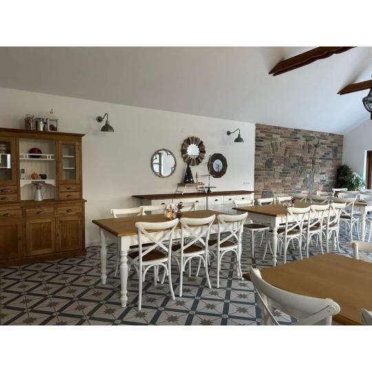 villa borka vintage country etterem butor asztal szek rusztikus balaton thonet tomorfa asztalos butorok gyartas lameridiana lakberendezes.jpg